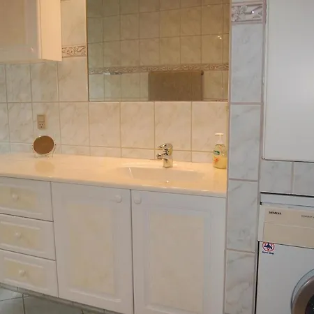 Gorgeous In With Kitchen